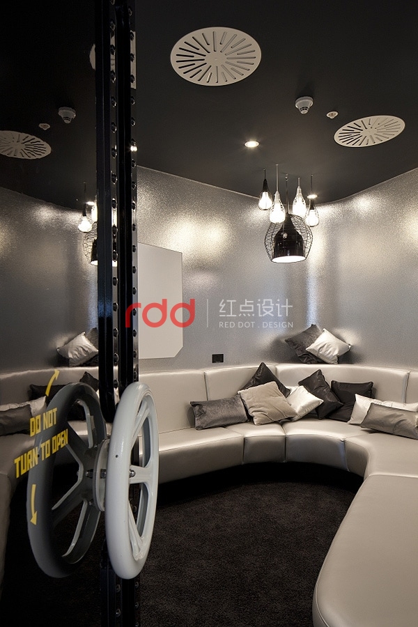 倫敦 YouTube 創意辦公室設計直擊-16.jpg